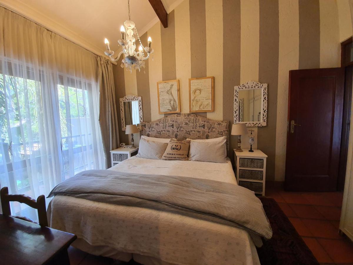 Waterhouse Guest Lodge - Indus Street Pretoria Bagian luar foto