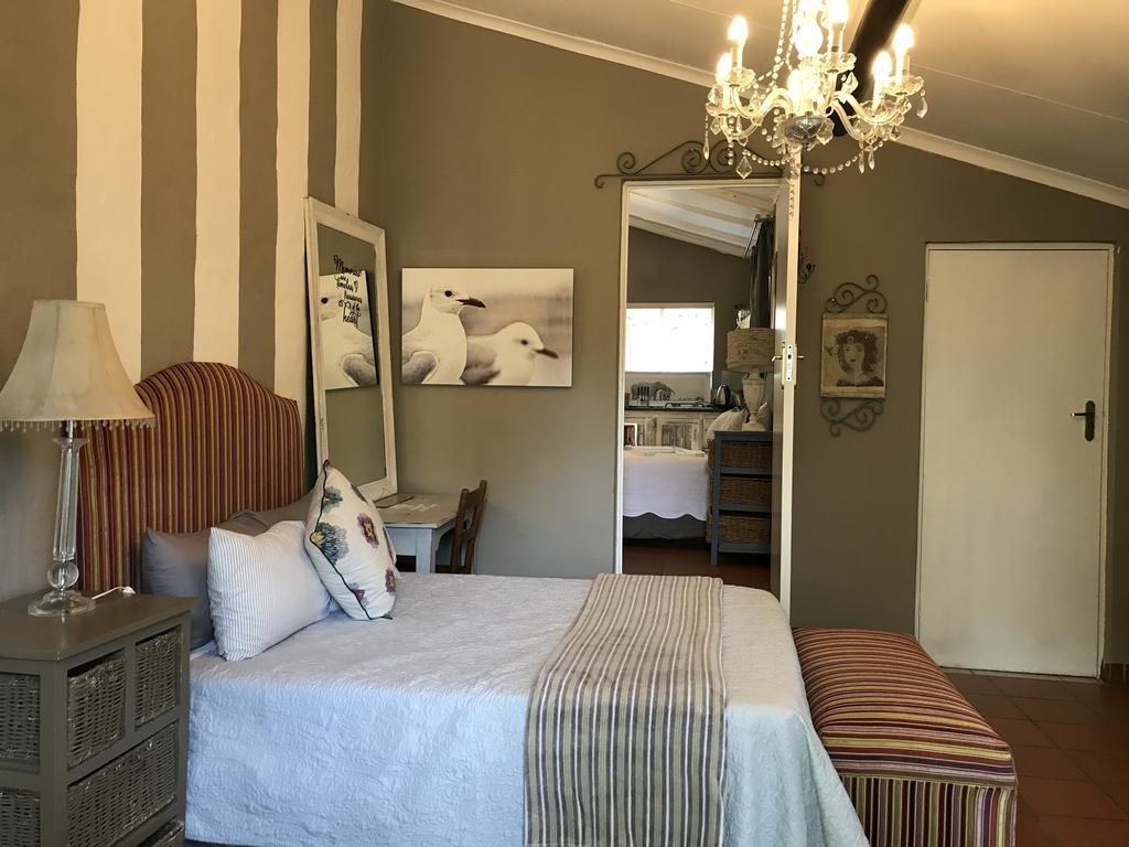 Waterhouse Guest Lodge - Indus Street Pretoria Bagian luar foto